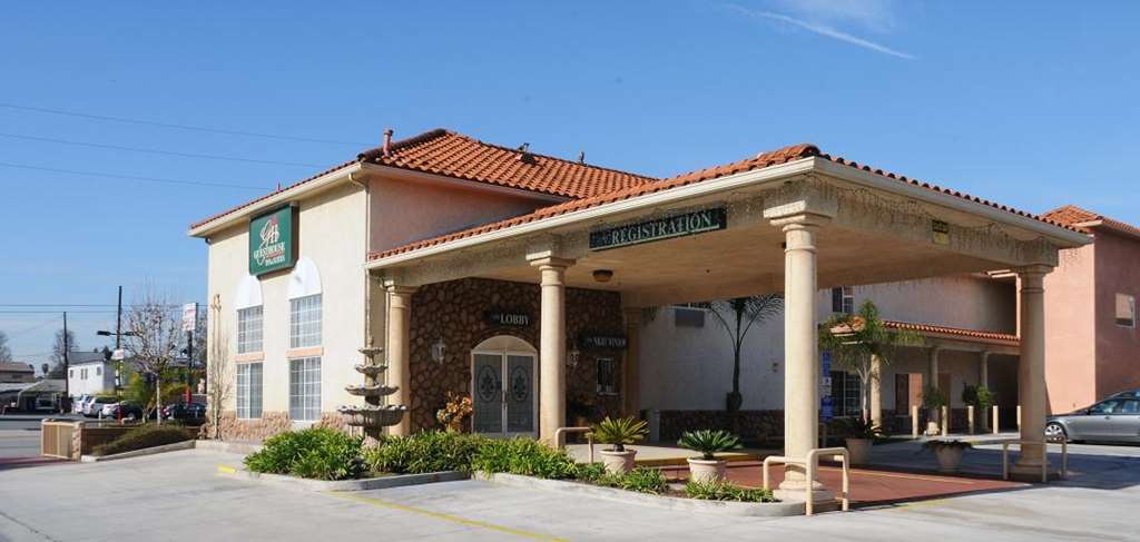 Mid City Inn & Suites Pico Rivera Exterior photo